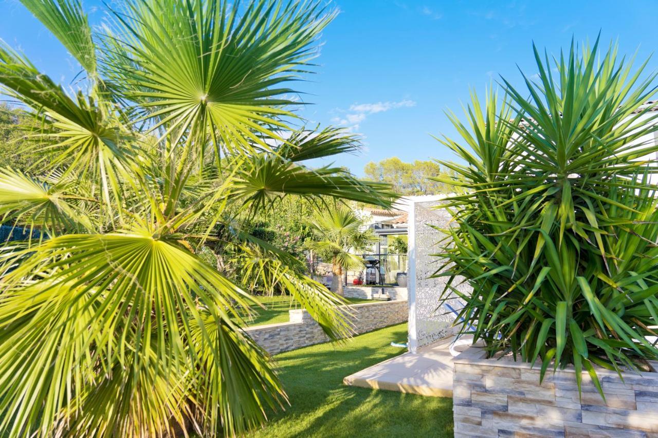 Villa Quietude Bagnols-en-Forêt Exteriér fotografie