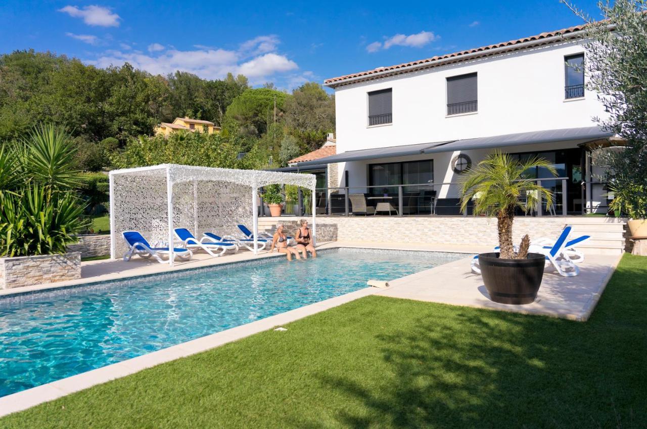 Villa Quietude Bagnols-en-Forêt Exteriér fotografie