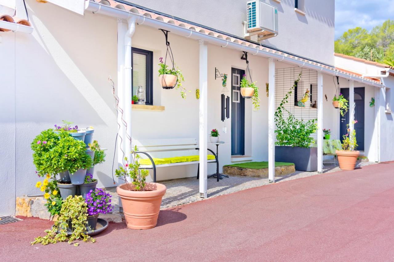 Villa Quietude Bagnols-en-Forêt Exteriér fotografie